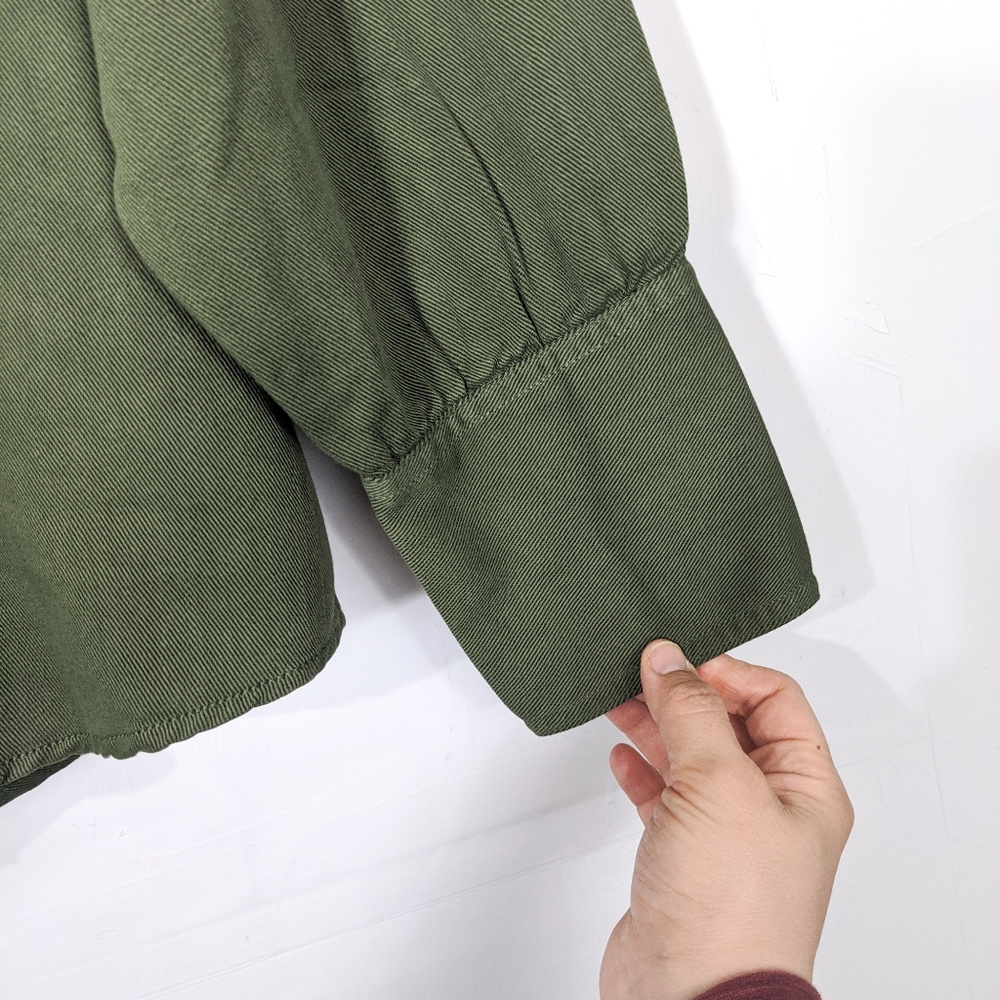 J Crew Draped Button Down Shirt Twill Green NWT - Picture 3 of 6